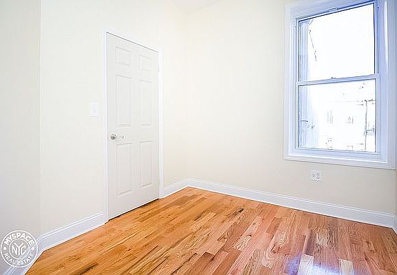 3rd image of 420 Bleecker St #4S