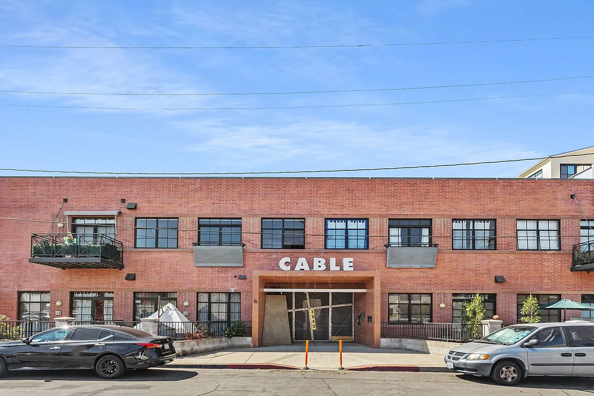 Building Photo - 3940 7th Ave #118