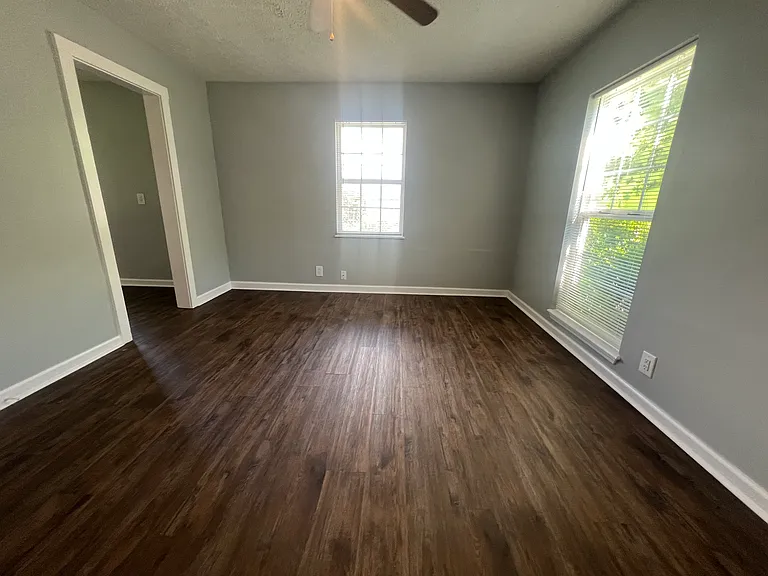 1731 Sonne Ave — Photo 7
