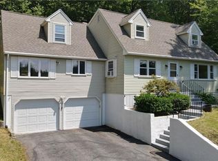 299 Grissom Rd, Manchester, CT 06042