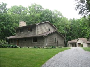 4908 Eckhardt Rd, Hamburg, NY 14075