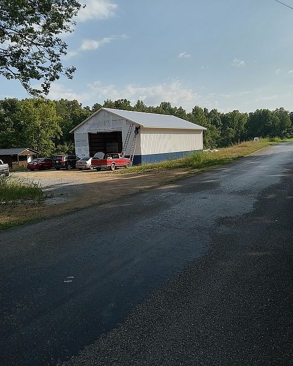 2nd image of 125 Shaddon Rd
