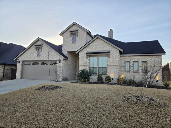 124 Trail Dr, Waxahachie, TX 75165