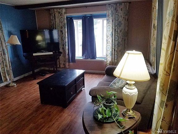 5th image of 16600 25th Ave NE Unit 81