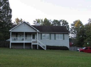 28 Indian Springs Dr, Rydal, GA 30171