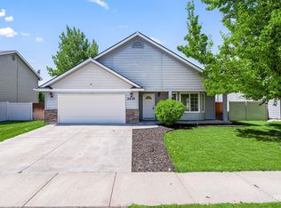 2535 S Vineyard St, Nampa, ID 83686