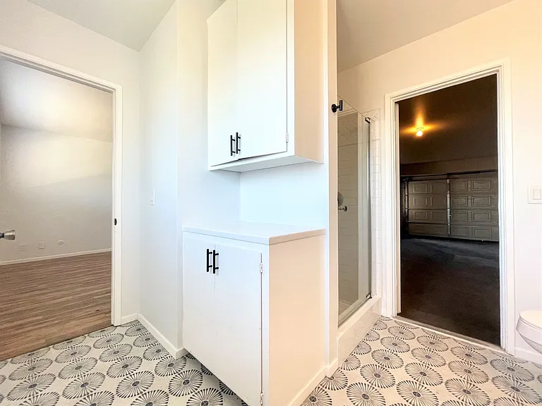 724 Franklin Ln #A — Photo 15