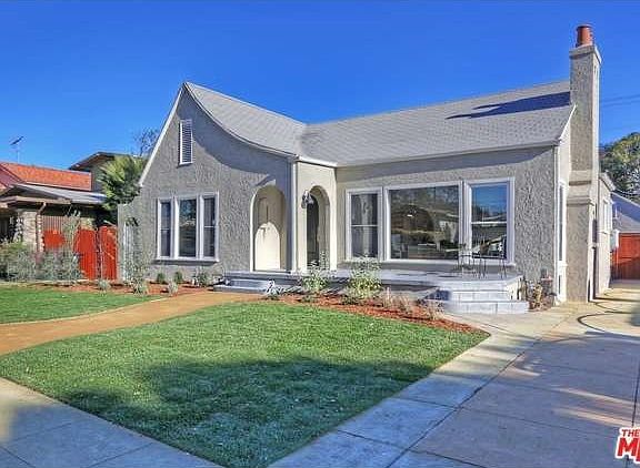 2nd image of 3523 Perlita Ave
