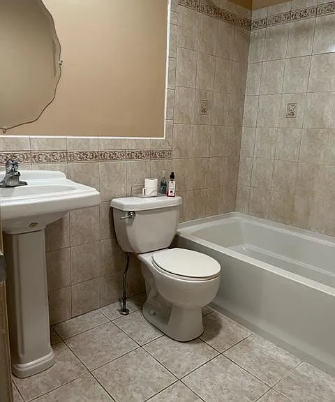 369 Green Meadow Ln — Photo 7