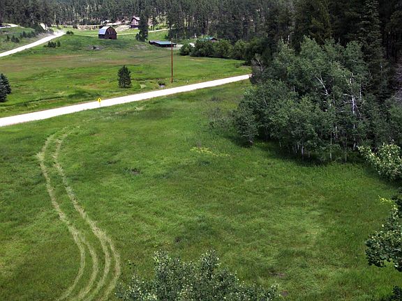 3rd image of Benchmark Rd