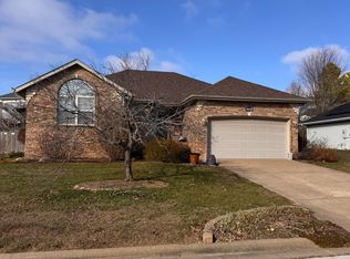 3301 N 28th St, Ozark, MO 65721