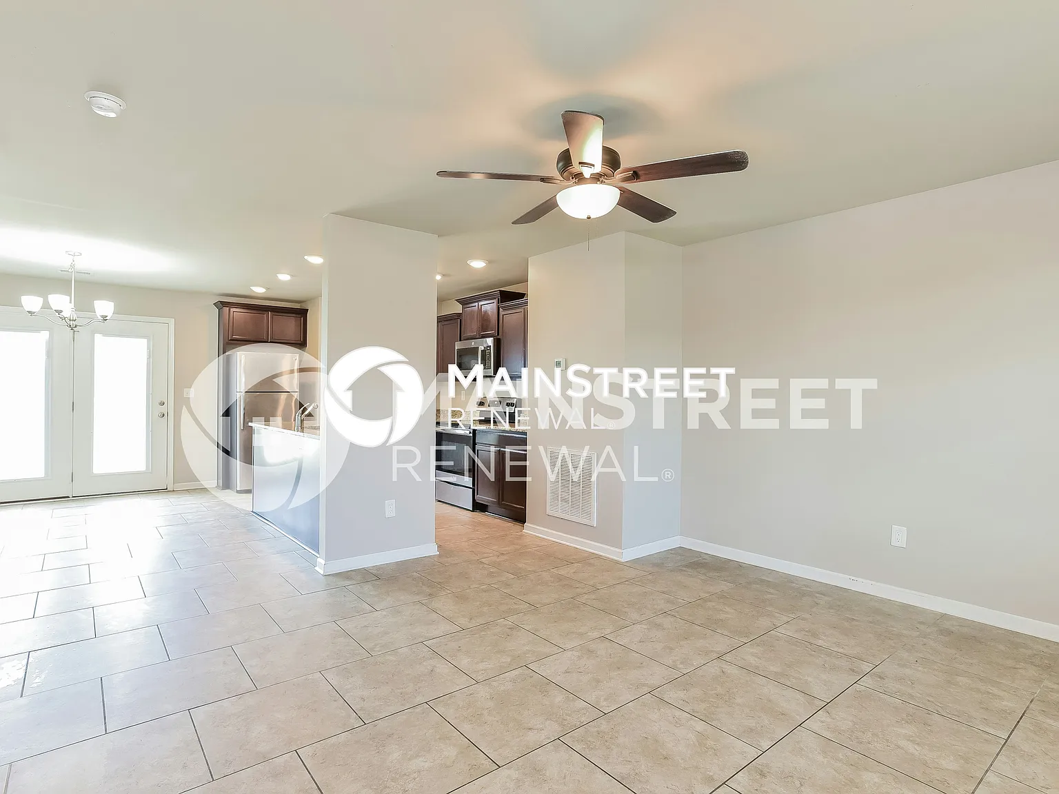725 Hollandale Rd — Photo 4