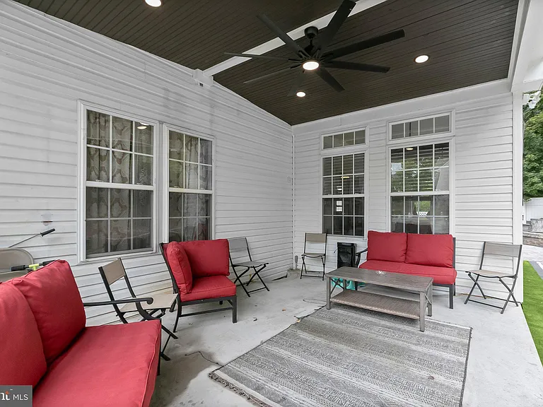 7202 Exbury Ct — Photo 54