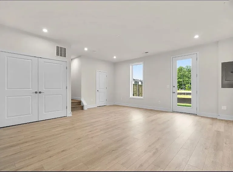 Lower Level (Recreation Room)