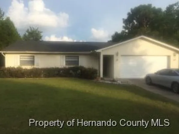 7400 Dundee Way, Weeki Wachee, FL 34613