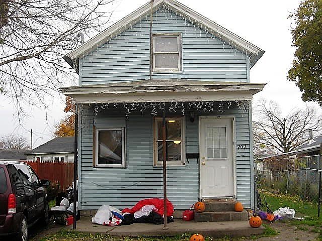 1st image of 707 E South St