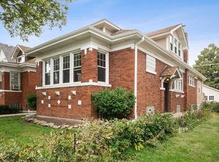 4037 W Grace St, Chicago, IL 60641