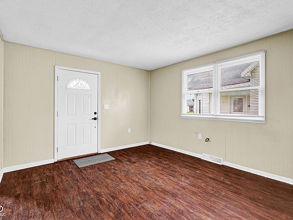 5th image of 111 Cleveland St