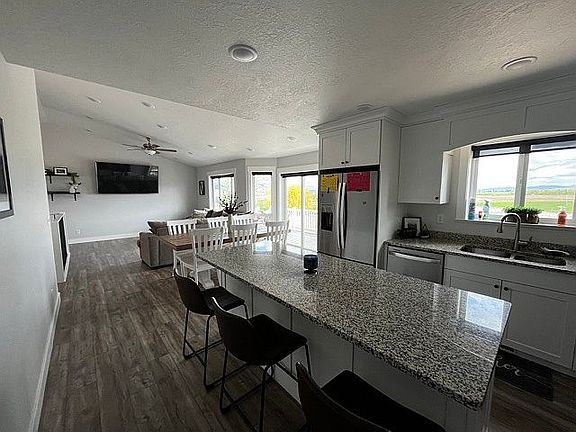 Kitchen Main
