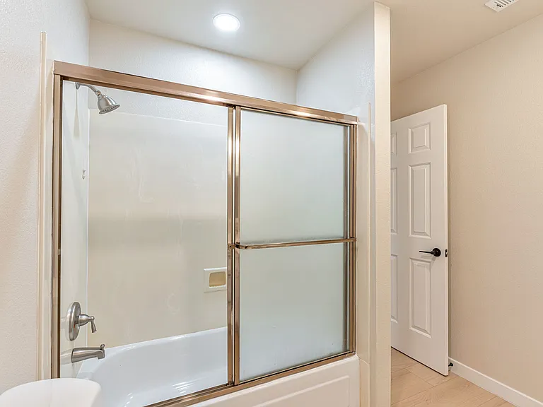 19723 Redwood Rd — Photo 12