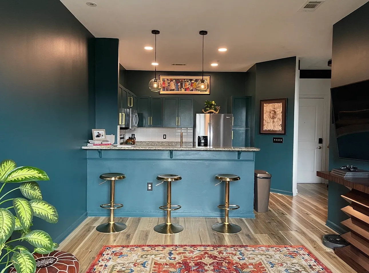 870 Mayson Turner Rd NW — Photo 2