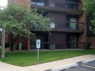 14509 Sussex Ct W #G2, Oak Forest, IL, 60452
