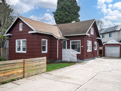 6646 N Columbia Way, Portland, OR, 97203