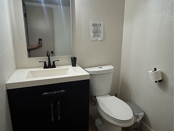 2nd image of 6536 Aberdeen Ln