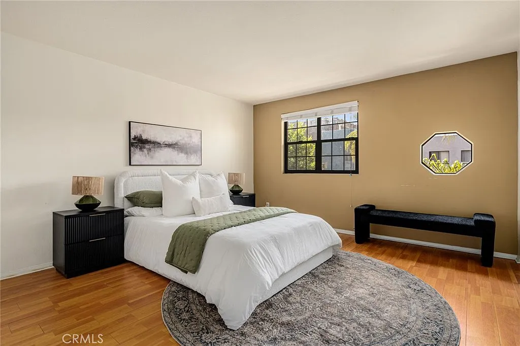 2 bed, 1230 sqft, $3,500 — Photo 4