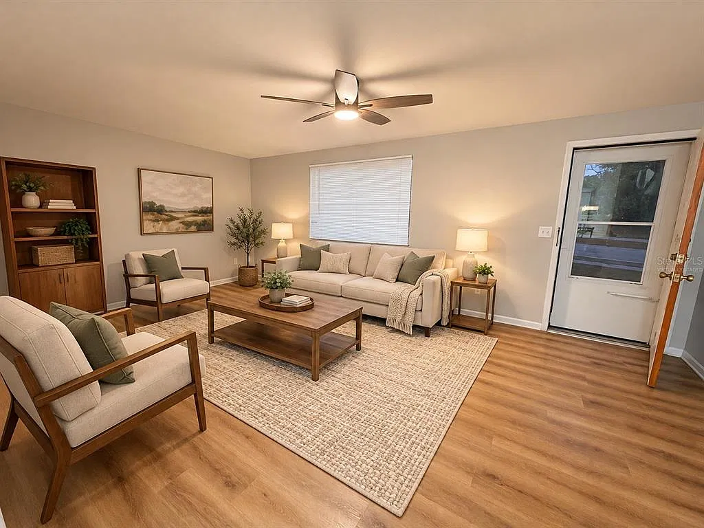 2 bed, 1.5 bath, 943 sqft, $1,600 — Photo 4