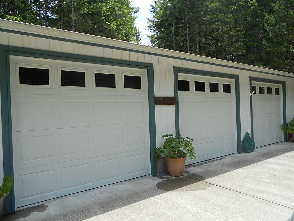 1st image of 441 N Mountain View Dr