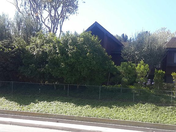3rd image of 1976 Mount Shasta Dr