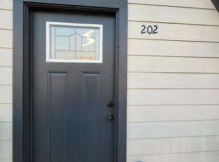 647 Hammond Ave #202, San Antonio, TX 78210