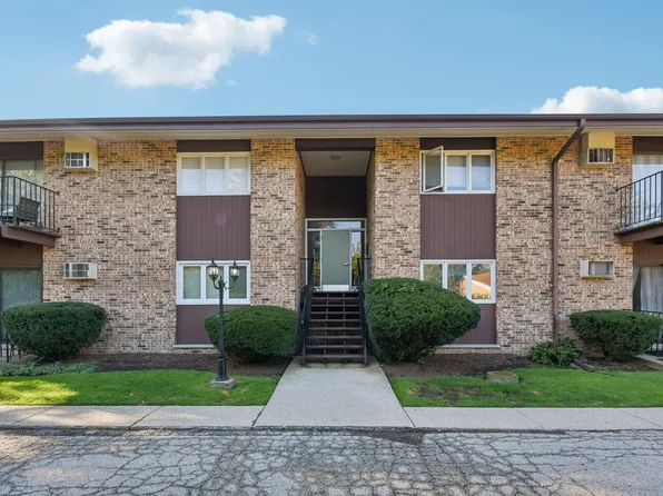 505 N Kenilworth Ave #4, Glen Ellyn, IL 60137