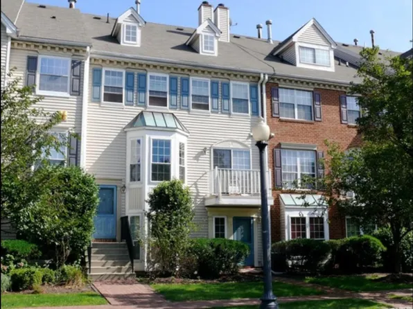 44 Cedar St, Jersey City, NJ 07305