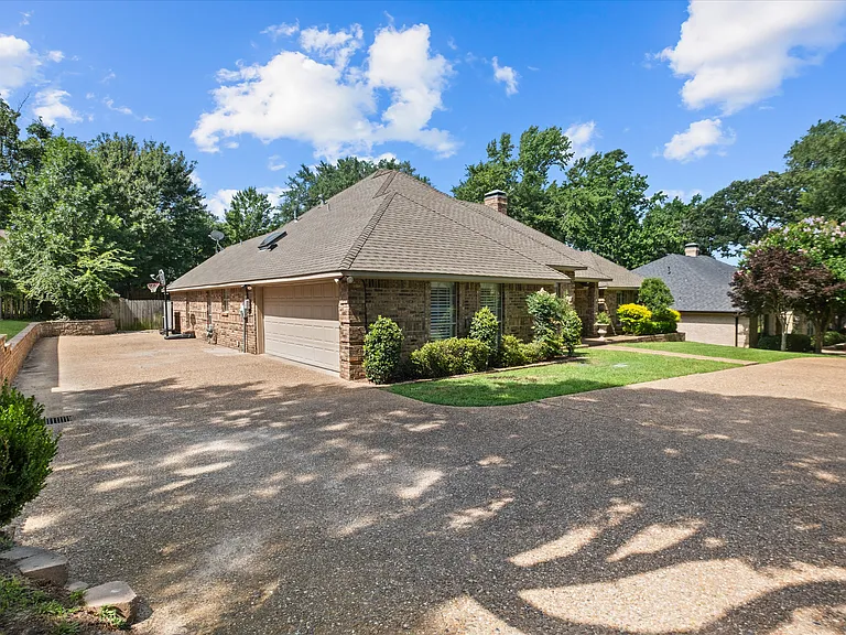 1830 Bent Tree Ln — Photo 36