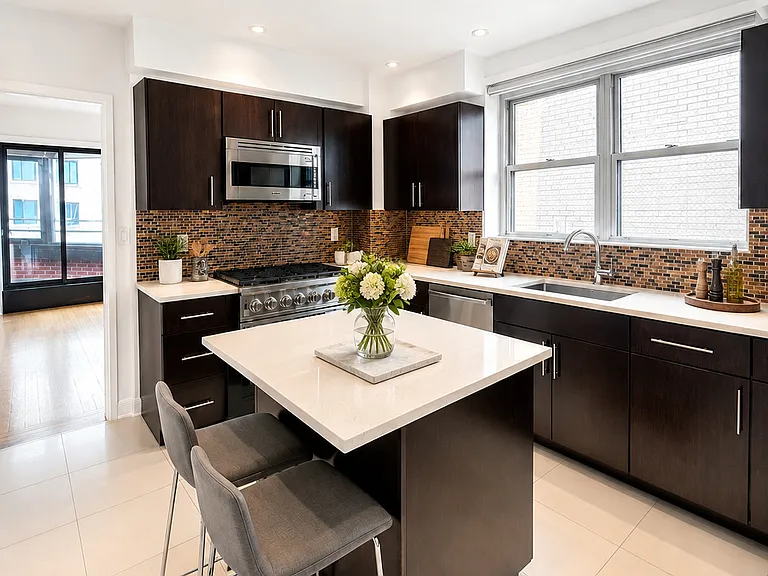 7 E 86th St #PENTHOUSE — Photo 3