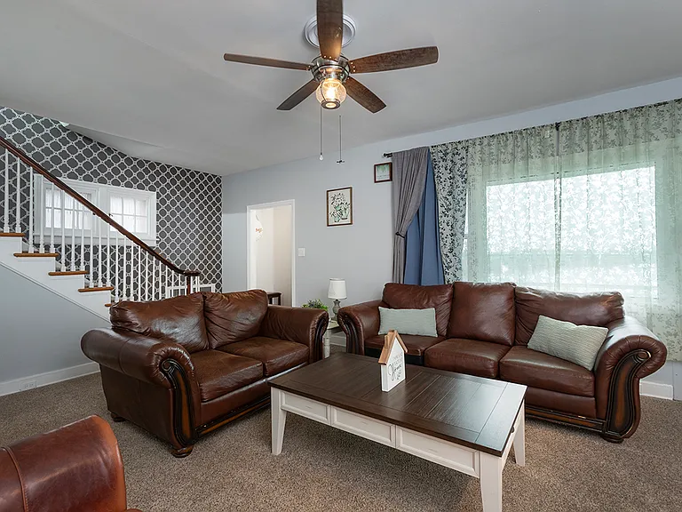 406 N Front St — Photo 10