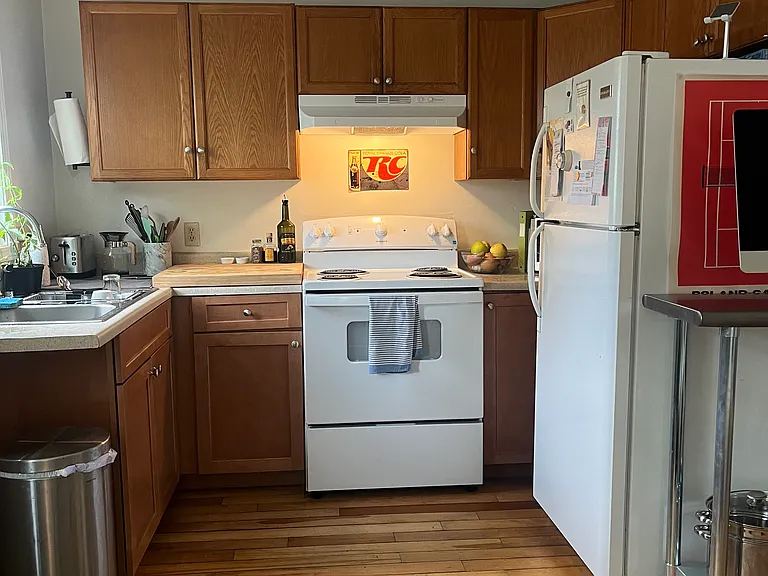 237 Elmwood Ave #6 — Photo 8