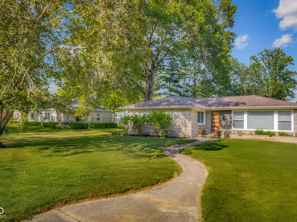 2675 Franklin St, Columbus, IN 47201