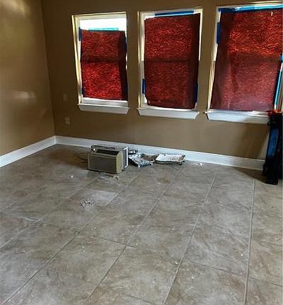 5th image of 2513 Lavender St