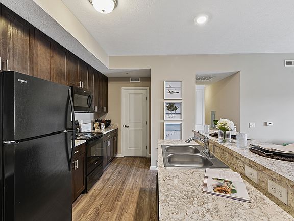 3rd image of 1000 Kenmore Crossing Blvd #946KC108