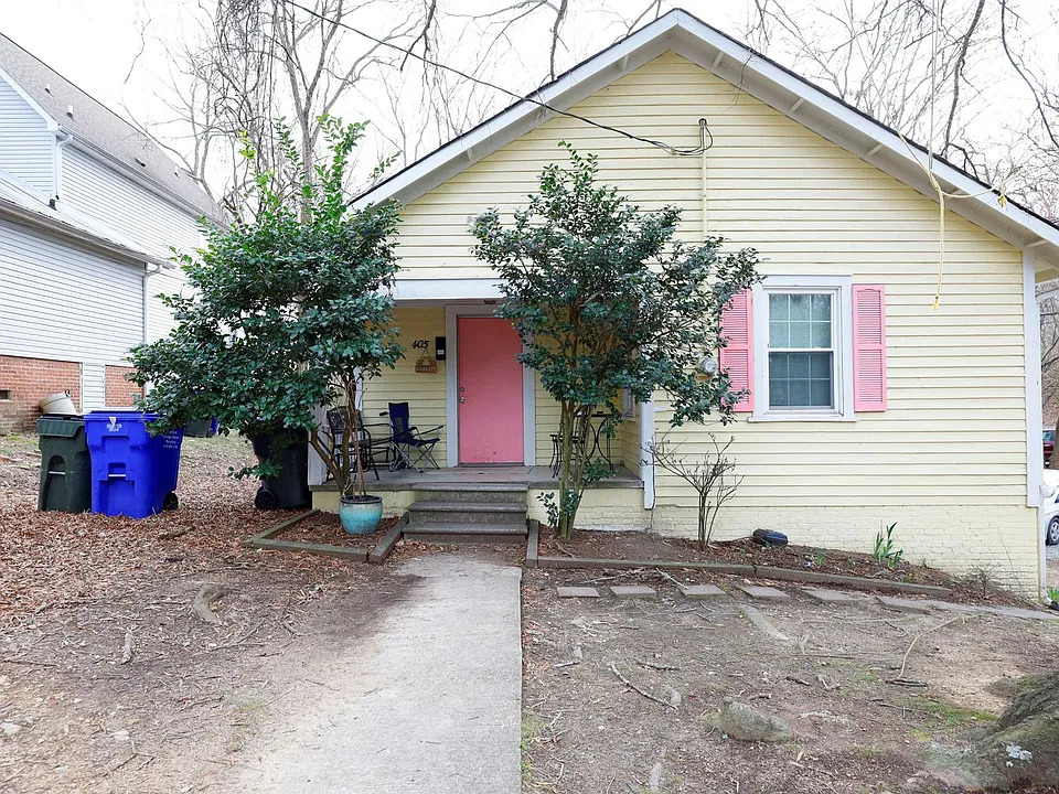 405 McDade St