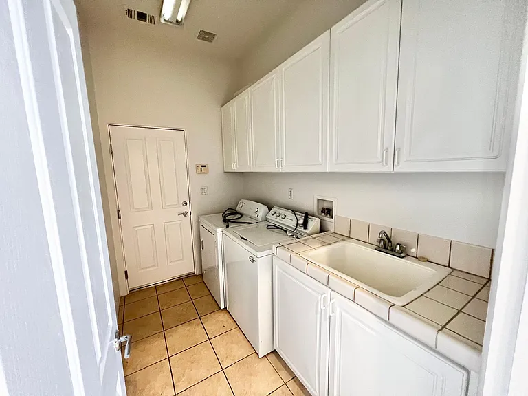 40921 Hovley Ct — Photo 31