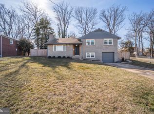 5722 Tremont Dr, Alexandria, VA 22303