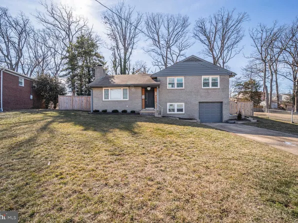 5722 Tremont Dr, Alexandria, VA 22303