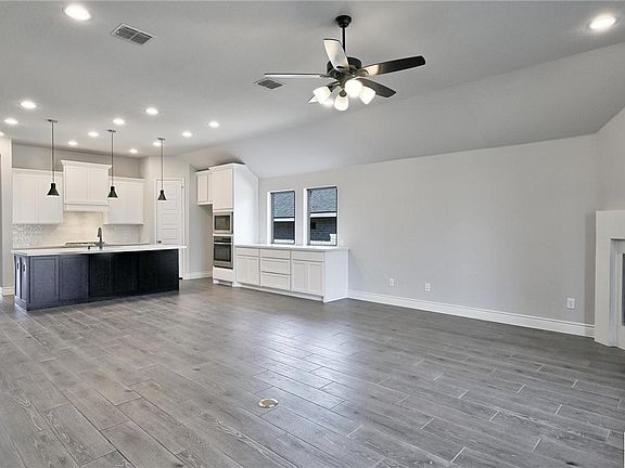 3rd image of 3054 McKinnie Park