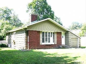 2nd image of 62 14th & Lattingtown Rd