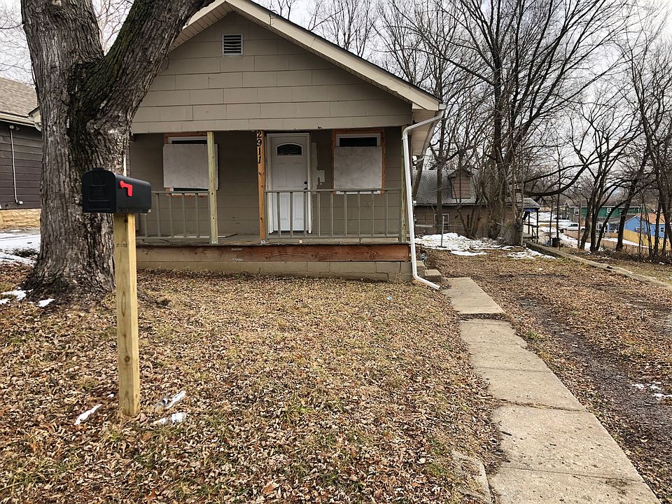 1st image of 2911 Oakley Ave