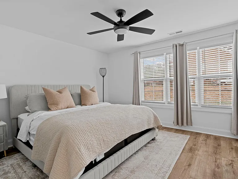 5619 Johnson Woods Ct — Photo 18